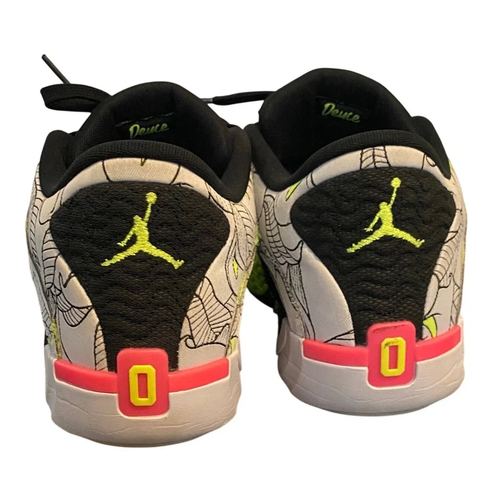 Jordan dominate court